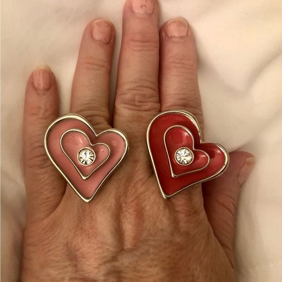 Rings, pink and red for fun - Picture 2 of 9